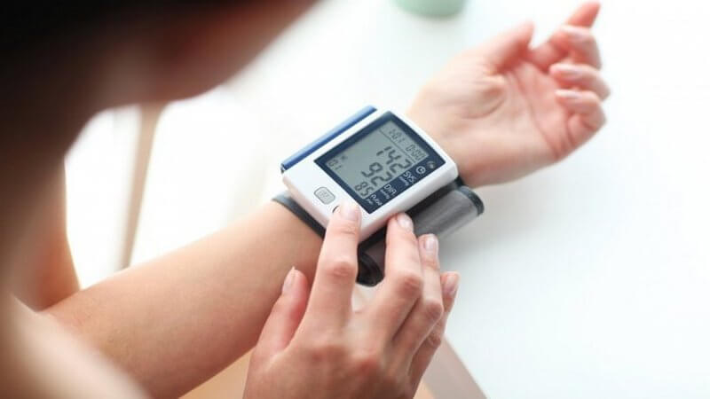 Blood pressure in the vessels: where does it come from